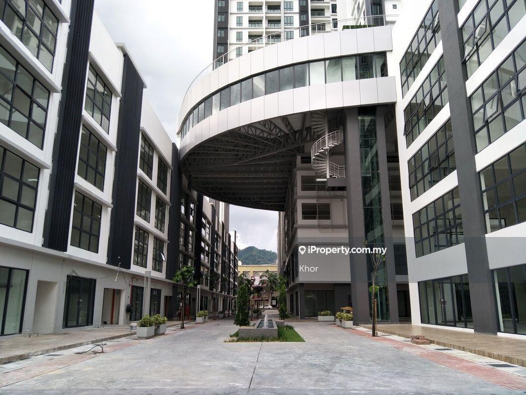 Promenade High Floor 1525 sq. ft. Partial Furnished 2 Car Park