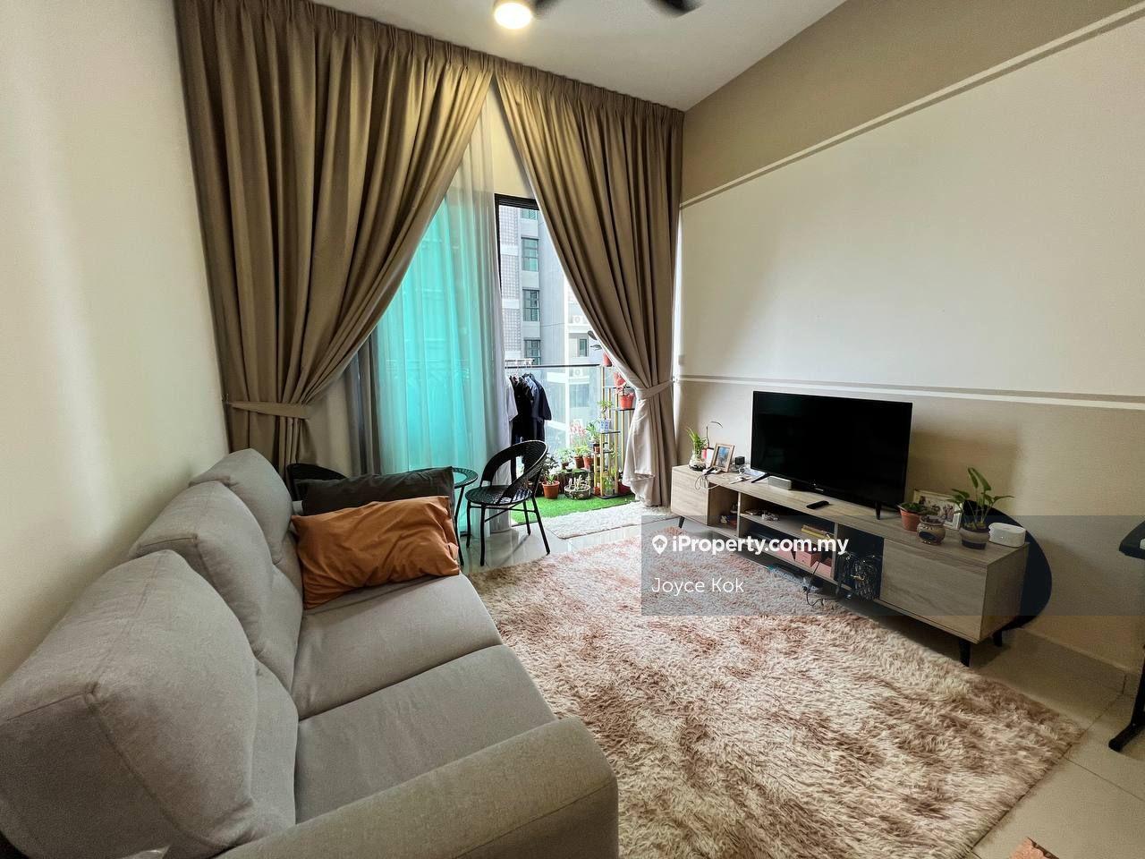 Well kept, fully furnished unit