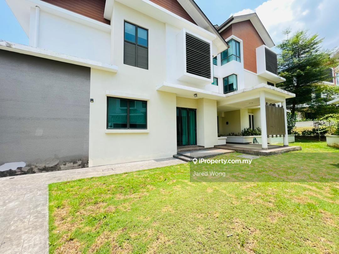 Semi-D house for Sale