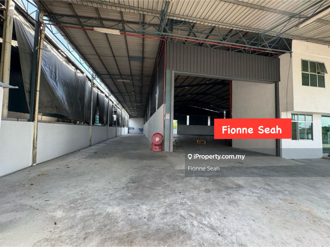 1.5 Storey Detached Factory Warehouse Rent at Lunas Kulim Kedah