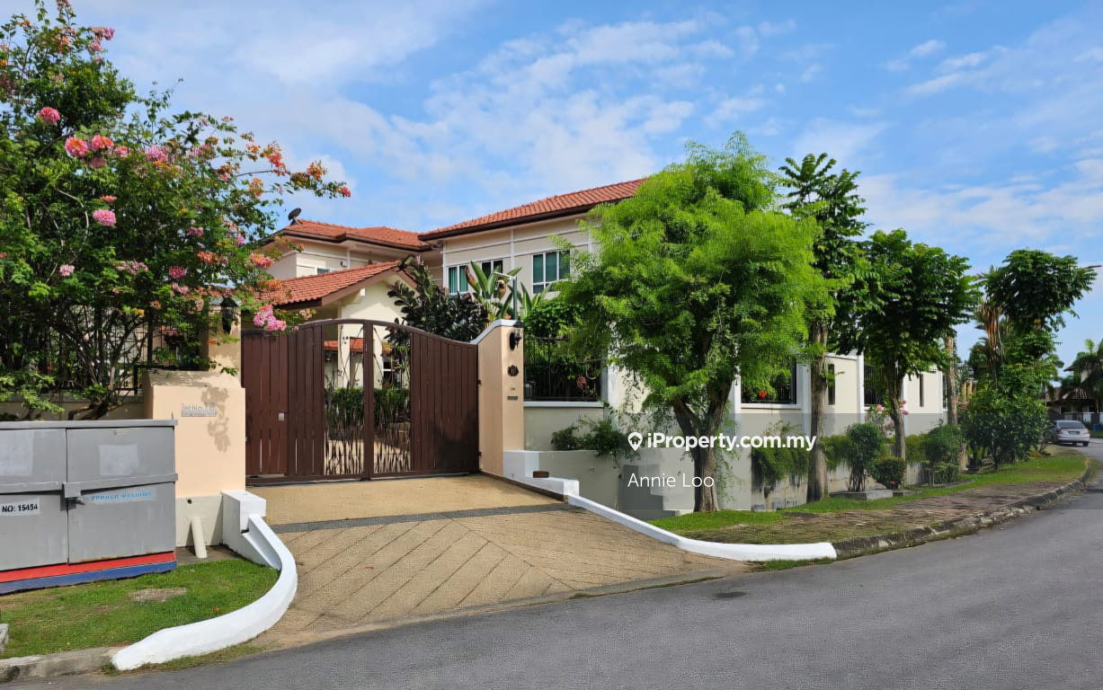 A beautiful Serene Eco Haven garden home for sale