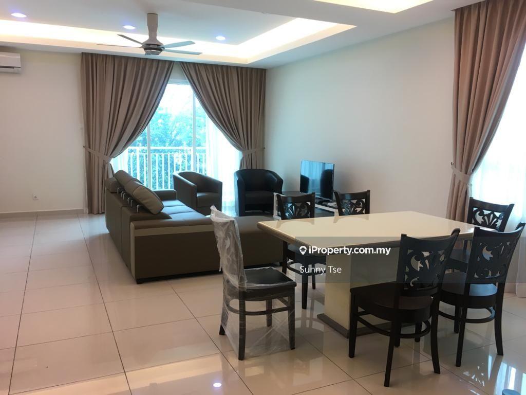 Fiera Vista 4bedroom 2carpark furnished renovated 1650sf