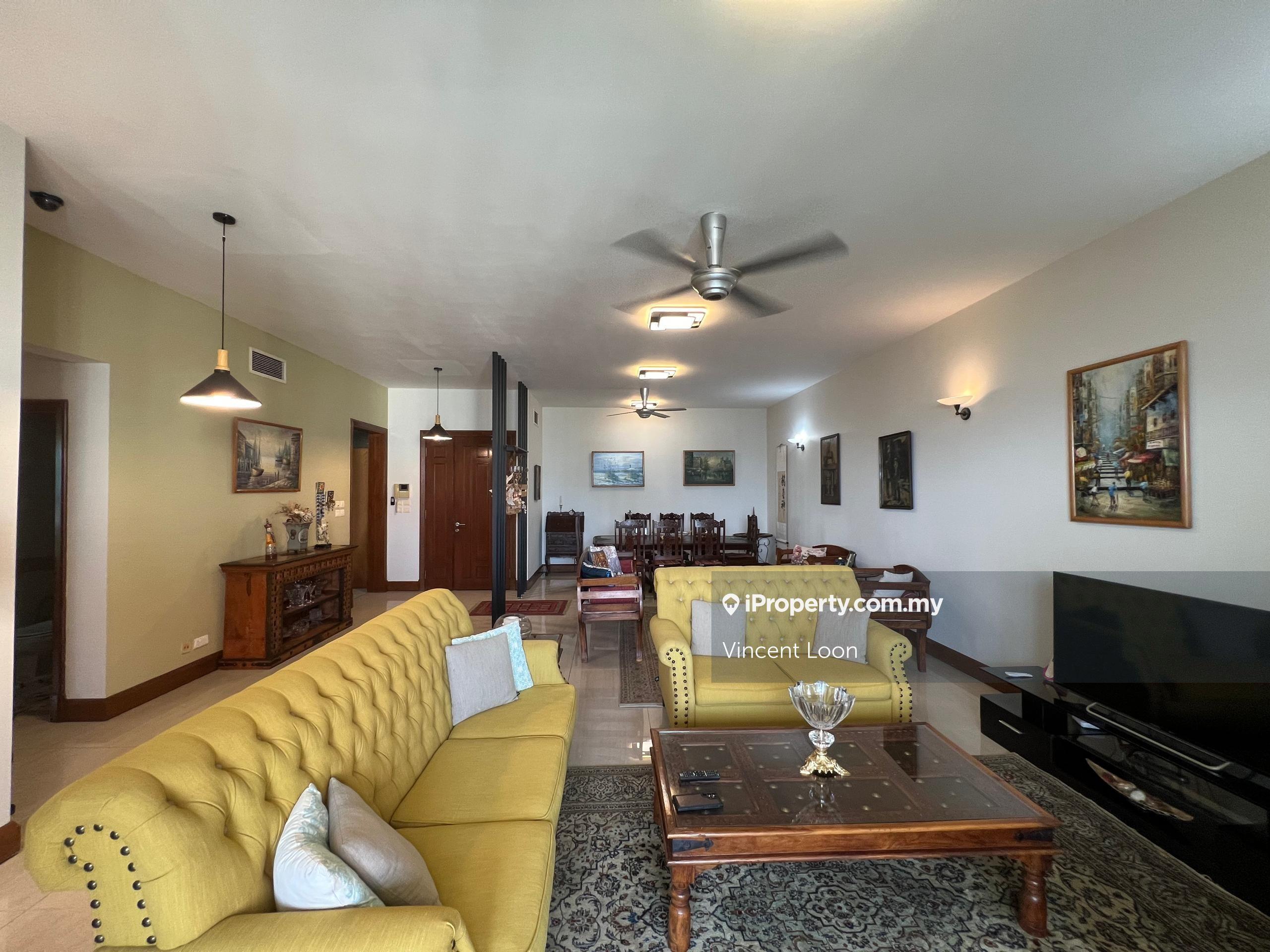 High Floor and unblocked view Mont Kiara Aman for Sale!