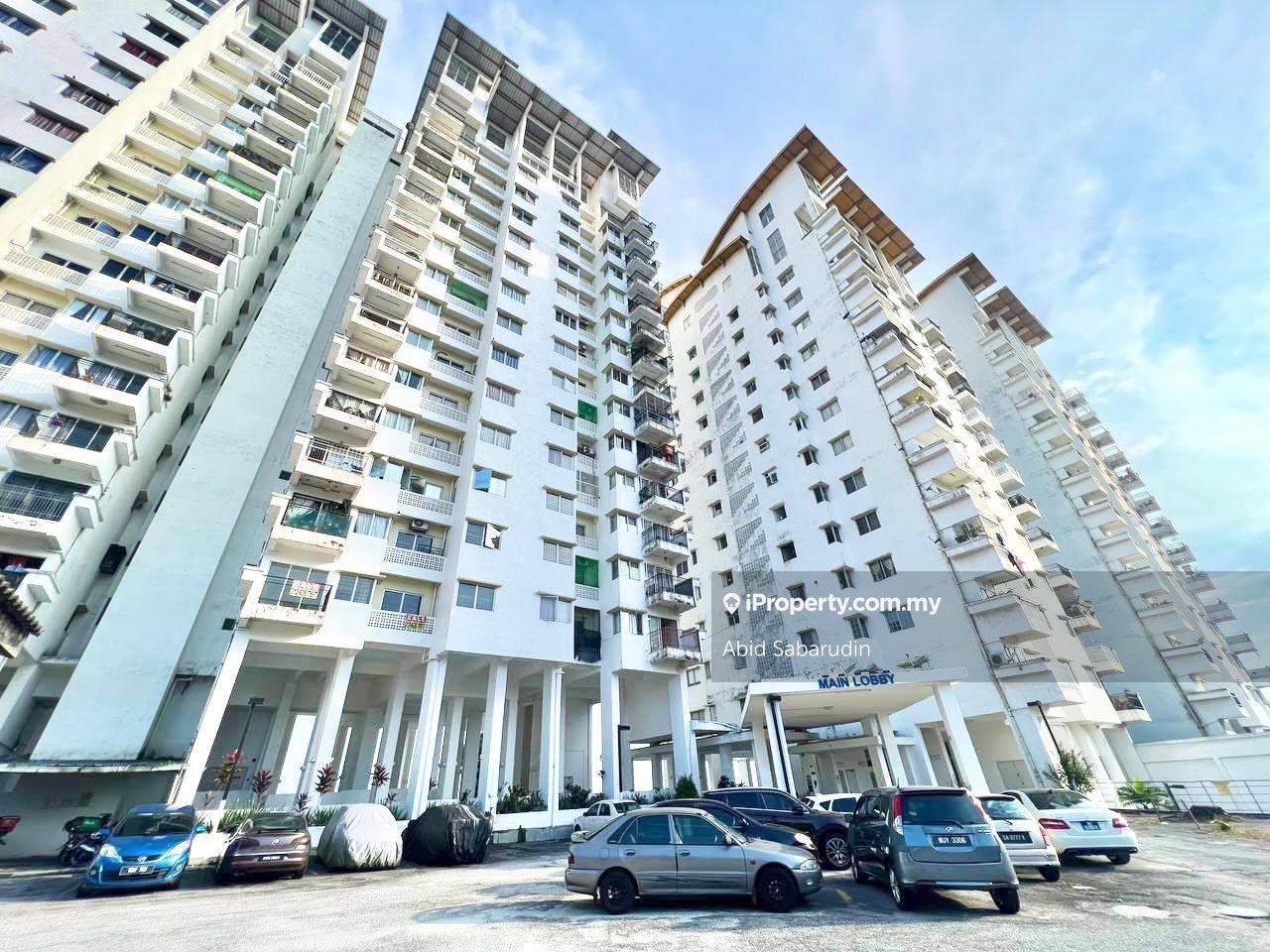Corner Unit @ Vista Panorama Condominium, Taman Bukit Permai Ampang