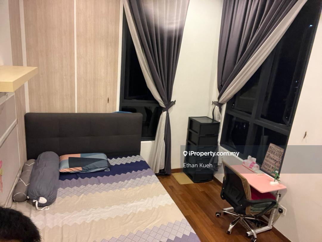 Modern & Cozy Unit @ KL Gateway Premium Residence, Bangsar South.