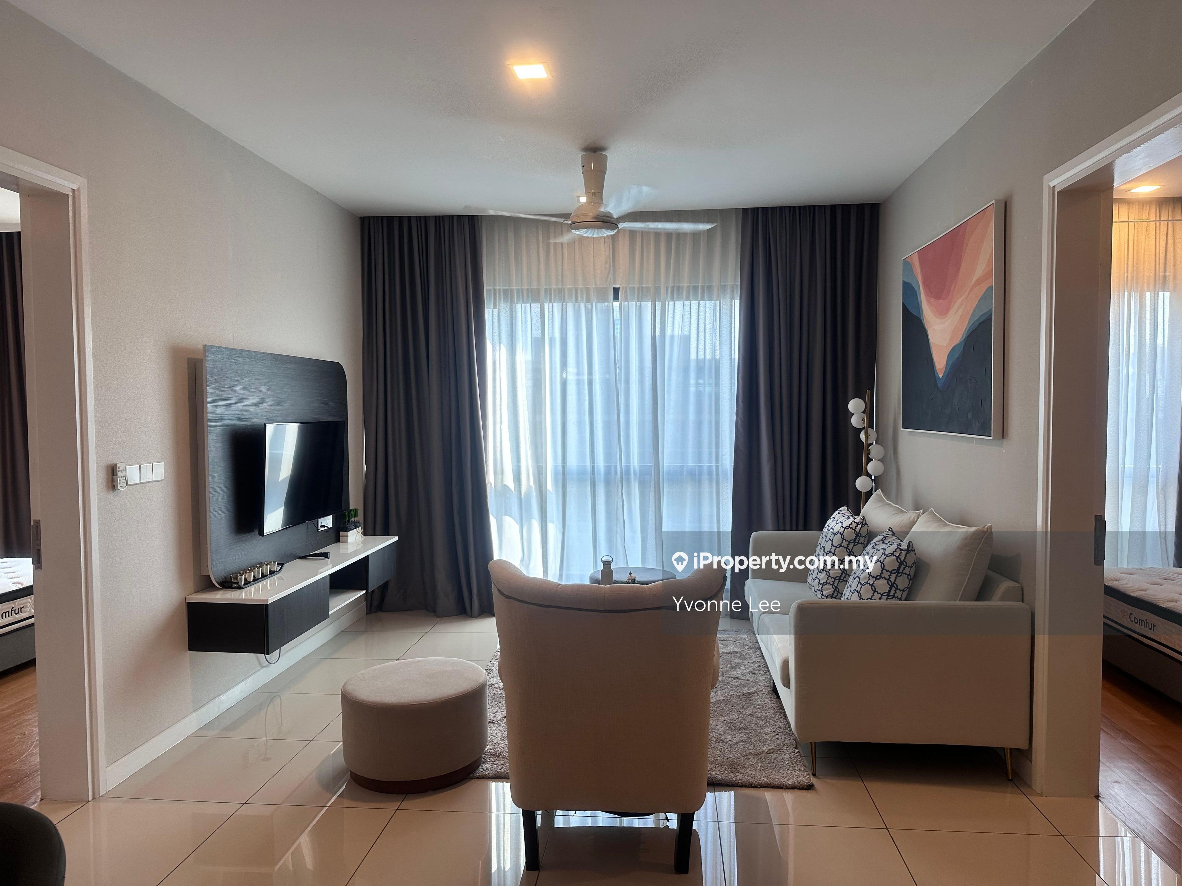 Unit with large balcony
