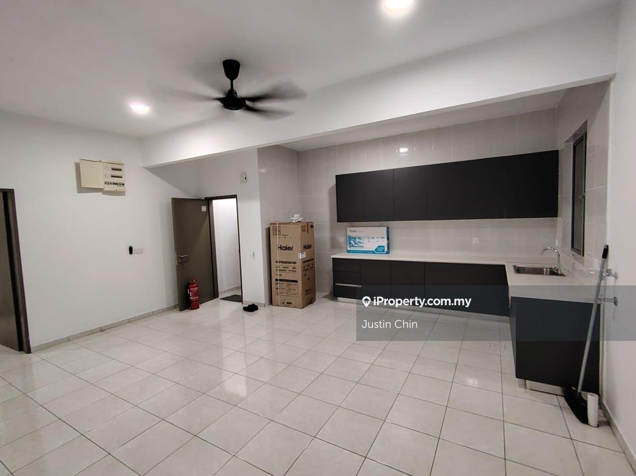 New unit Idaman abadi Near Zamrud canopy Kajang 2