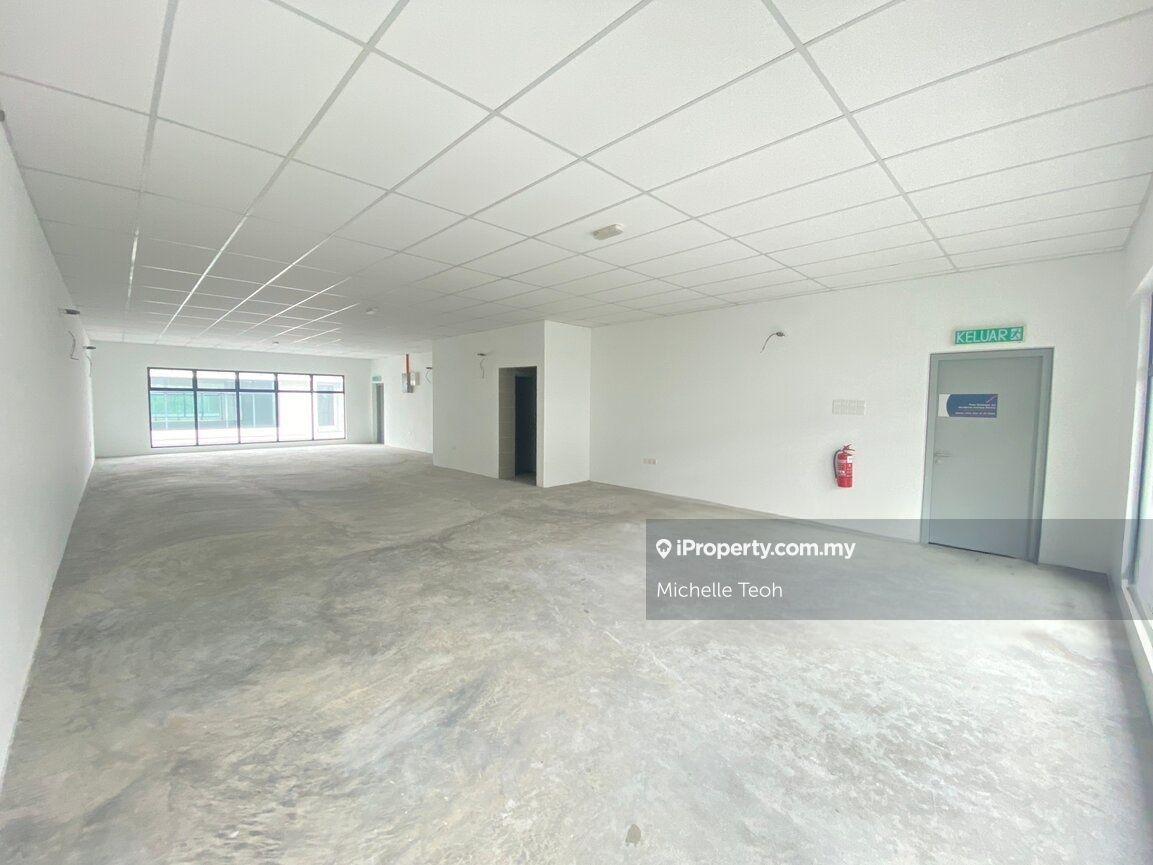 Hot Location, Balakong Shop, Cheras, Selangor