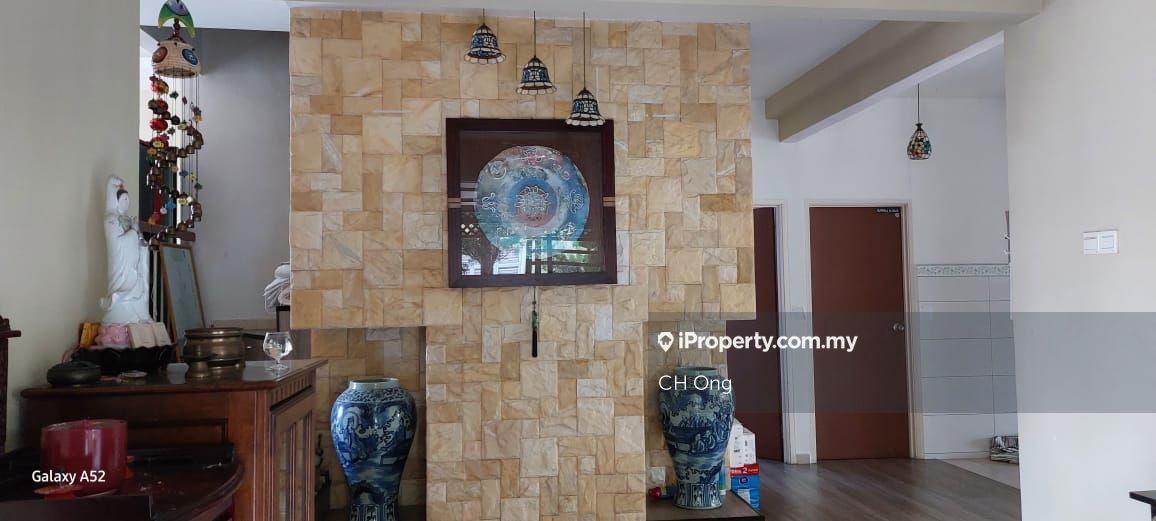 Renovated 1.5 Storey Bungalow At Batu Kawan For Sale Rm1.5 Million