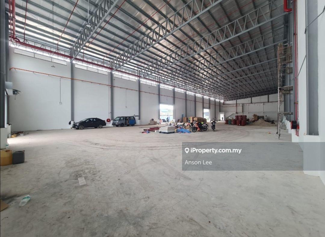 Semi-D Factory Warehouse at Seksyen 27 Shah Alam