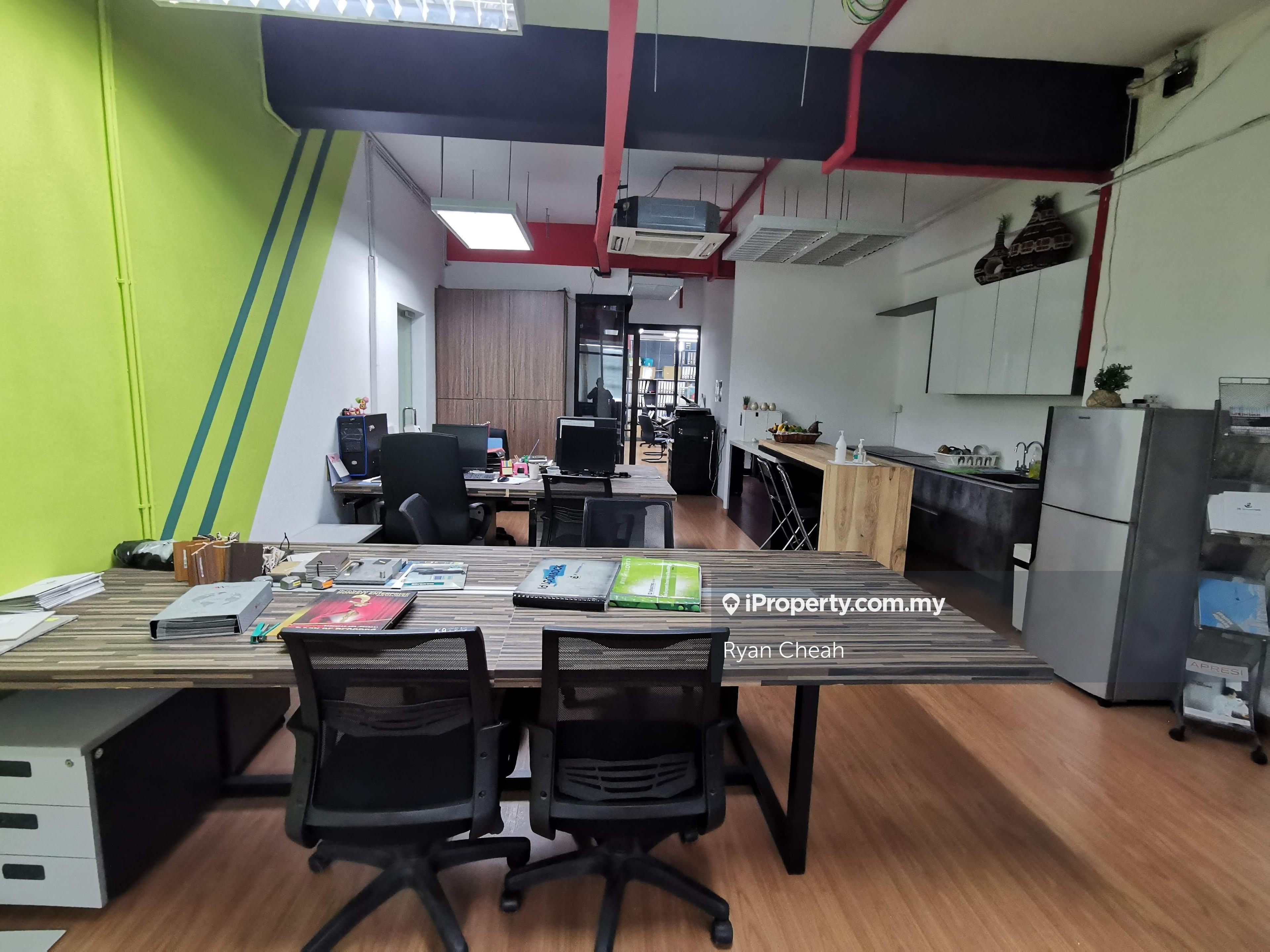 Office for Sale @ 10 Boulevard