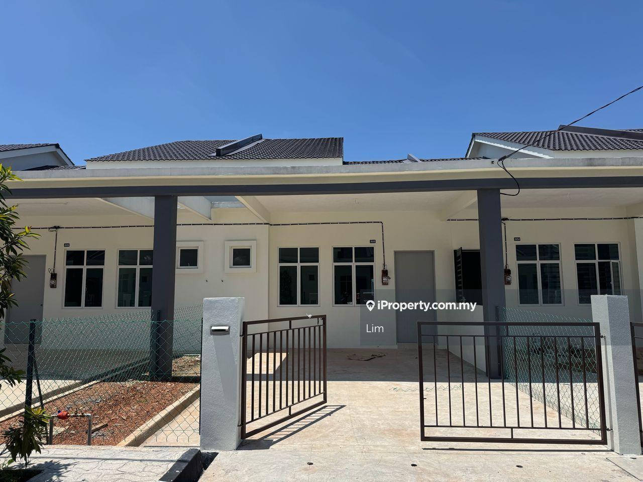 Rumah Teres Setingkat untuk Sewa di Lunas