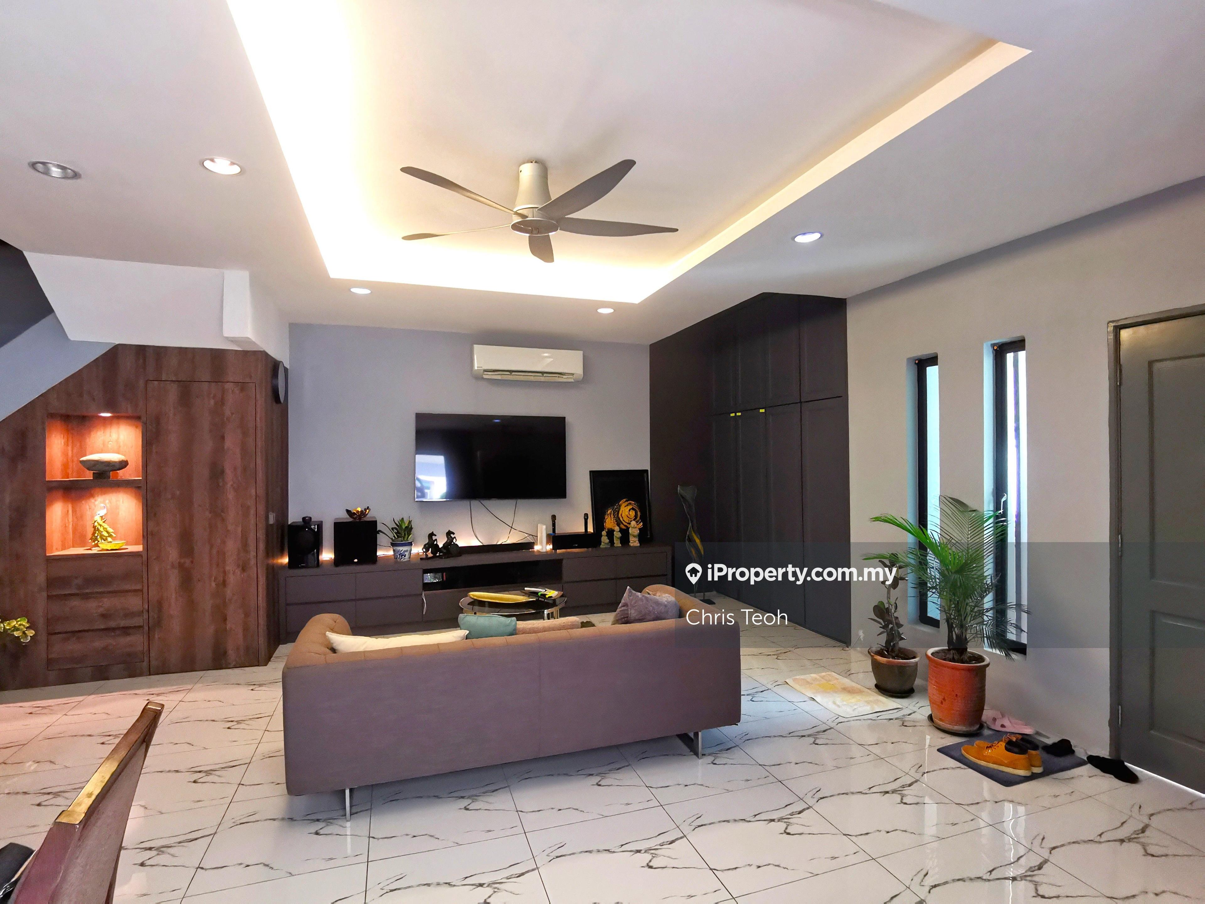 Semi-D house for Sale