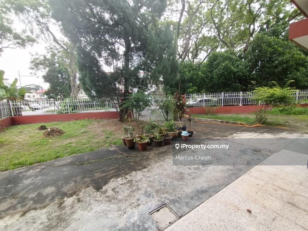 Semi-D house for Sale
