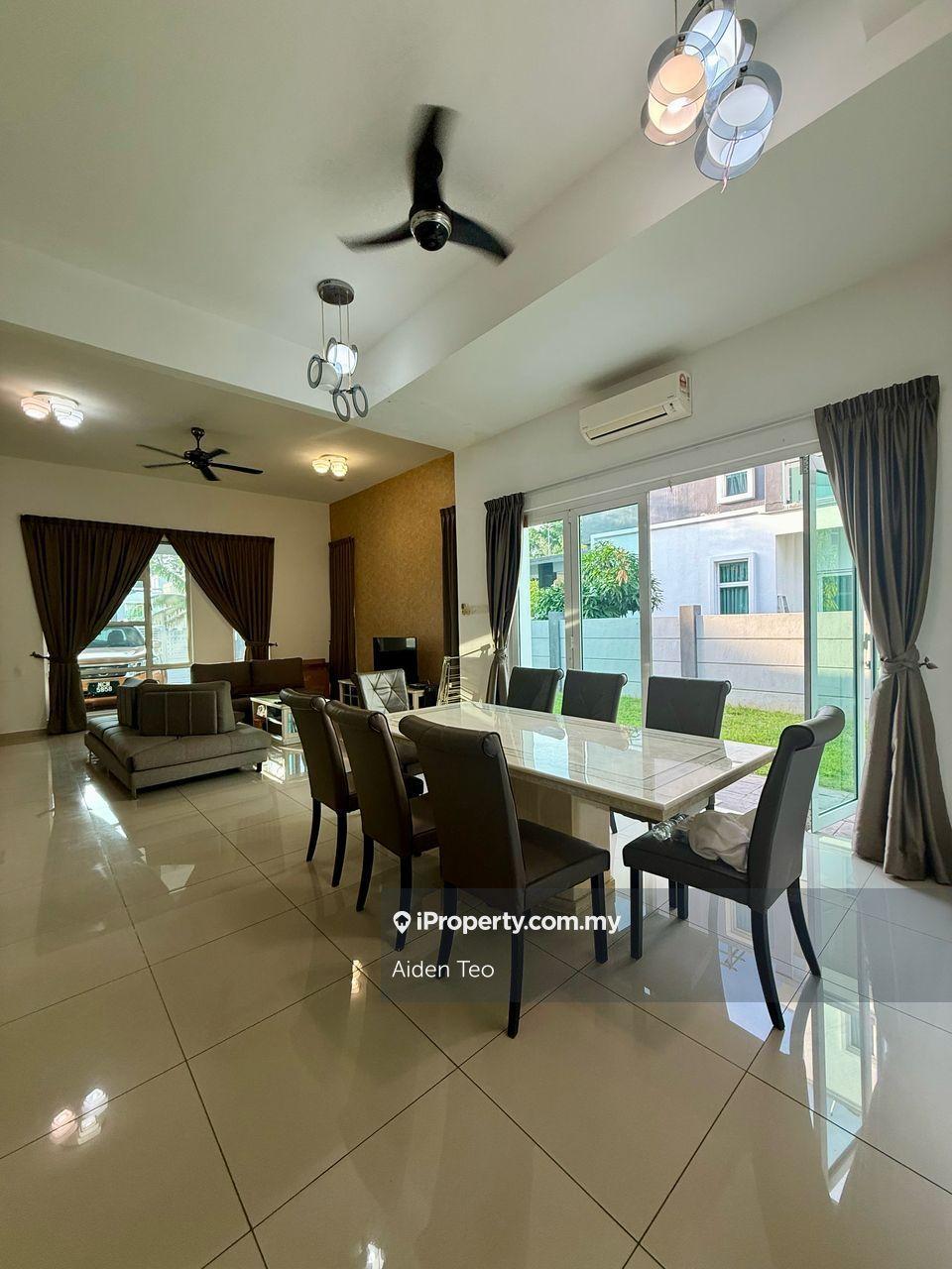 Klebang Utama Triple Storey Semi-D Below Bank Value Gated Guarded