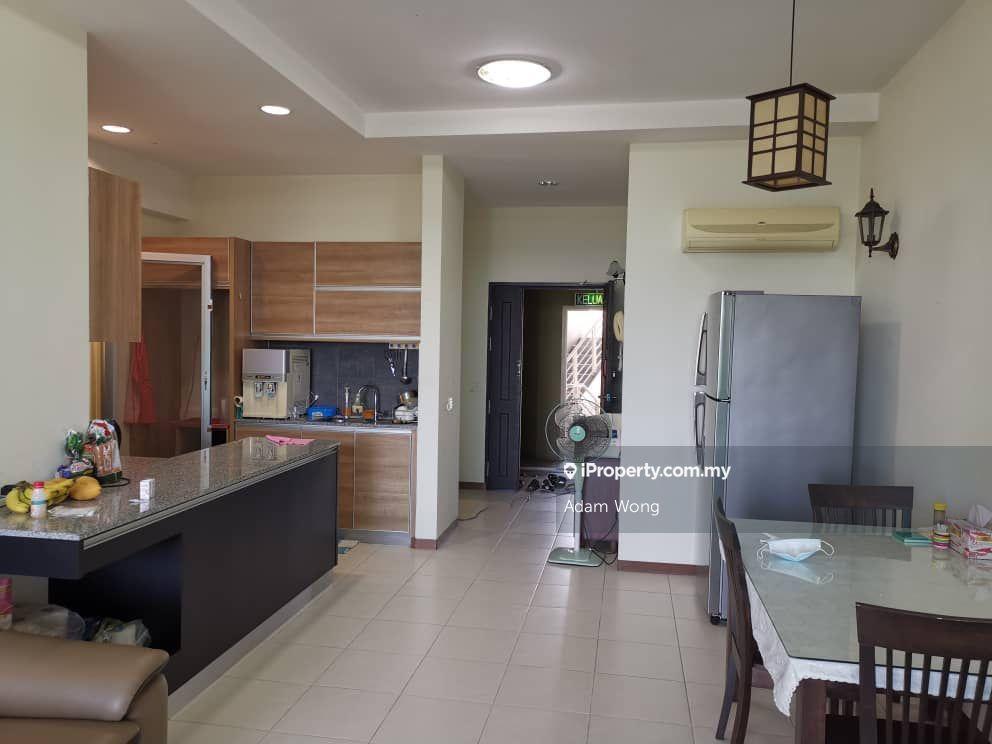 Fully Furnished Intermediate Unit Sky Residence Condo in Cinta Sayang