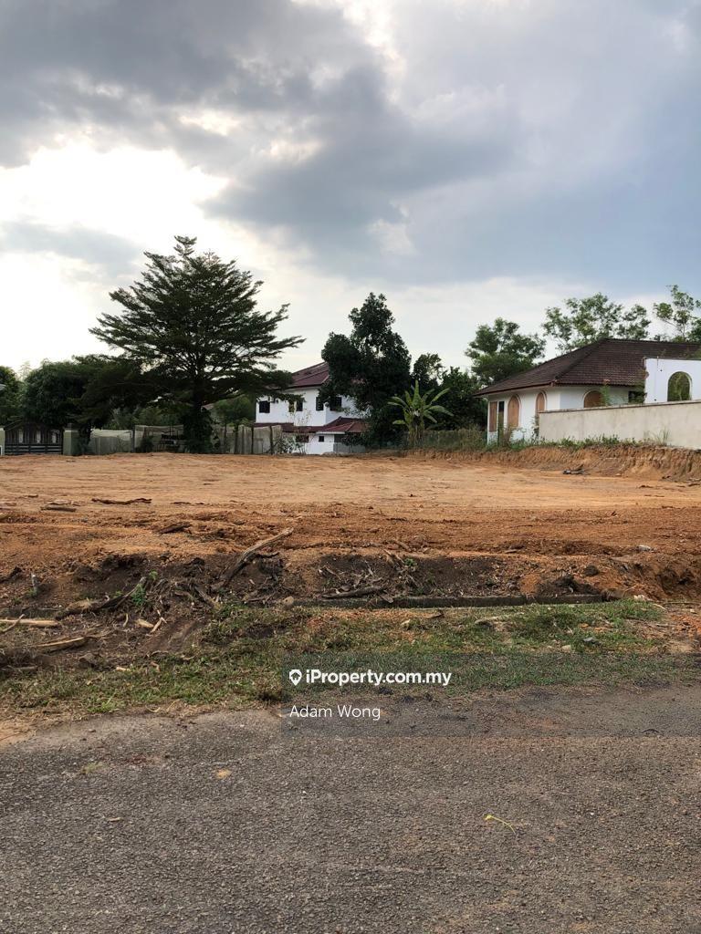Good Price Vacant Residential Land Cinta Sayang Golf Resort for Sale