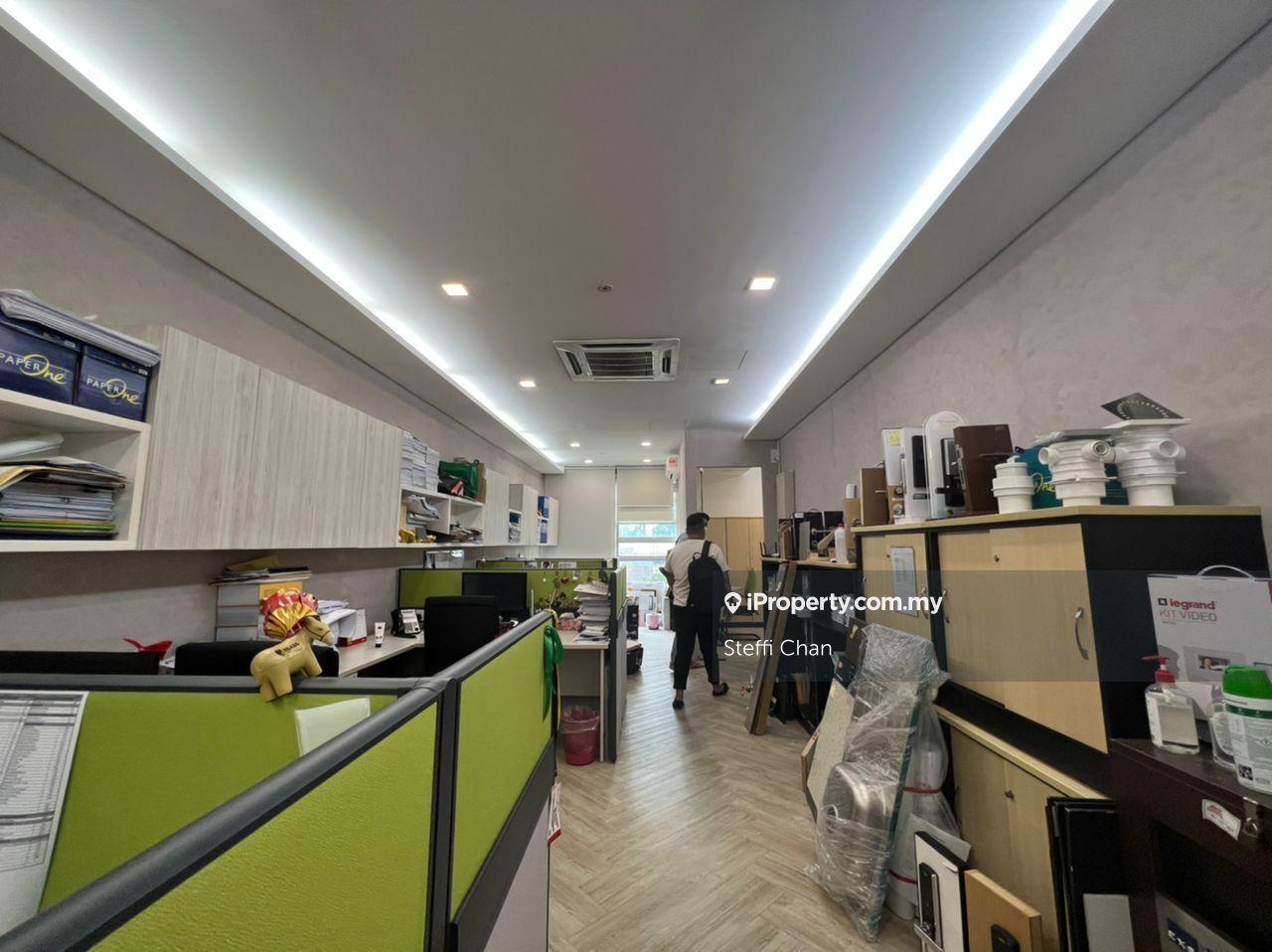 Taman ltat Bukit jalil Indah 4 Shoplot For Sale