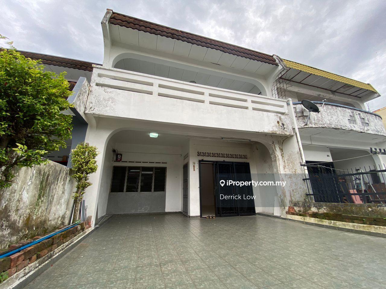 Skudai, 22x70, full loan, 5 bedroom