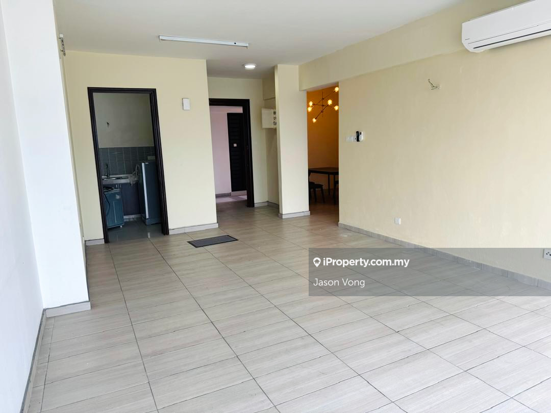 Saujana Specialist - actual photos, tip top condition.