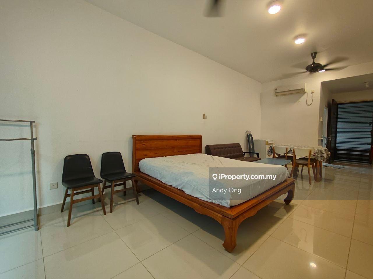 Parc Regency, Plentong 