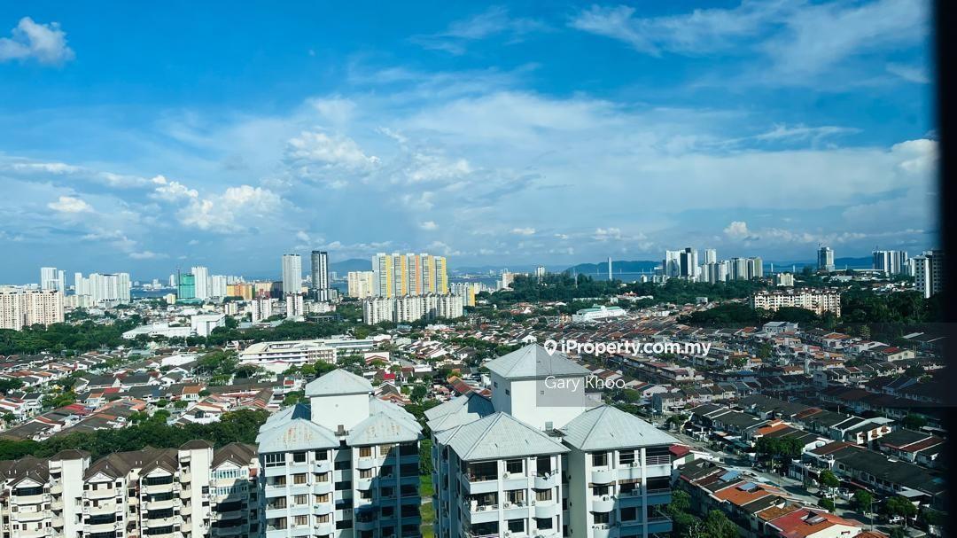 Below Market Value Greenlane Heights High Floor Corner Unit For Sales