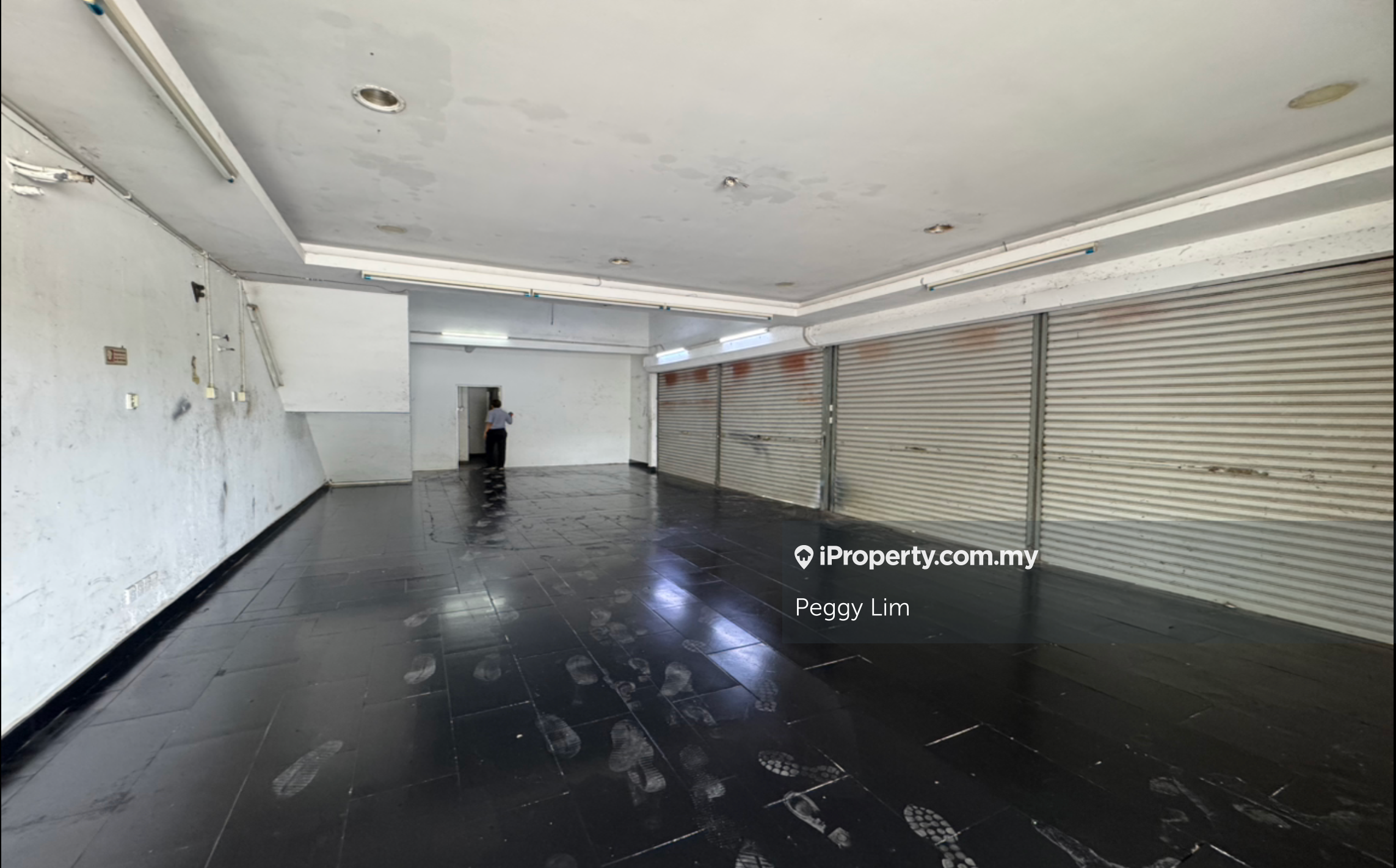 1.5 Storey Corner Shop @ Jalan Zaipin 1, Taman Bukit Raja, Klang