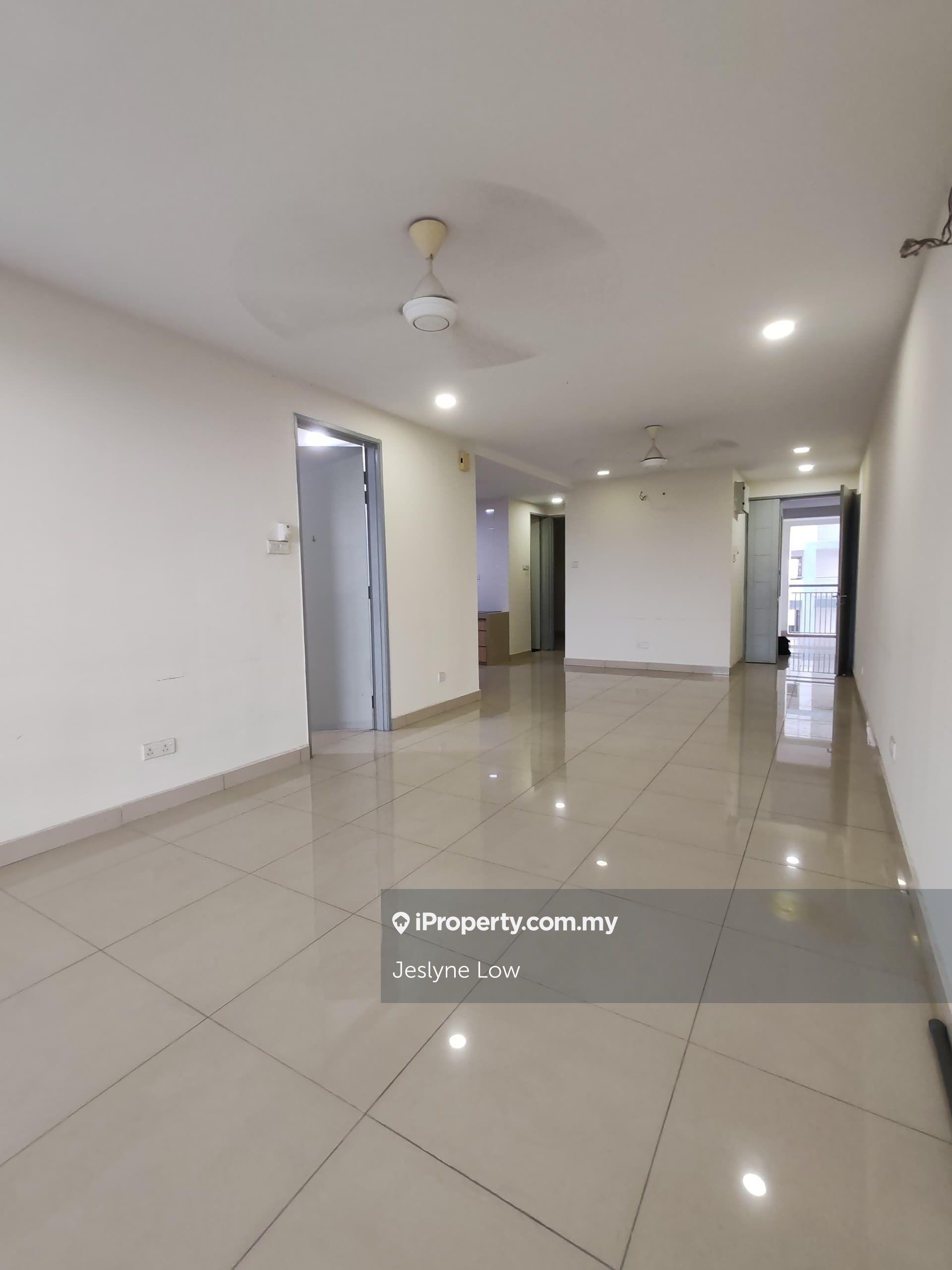 Suasana Lumayan Condominium Bandar Sri Permaisuri For Sale