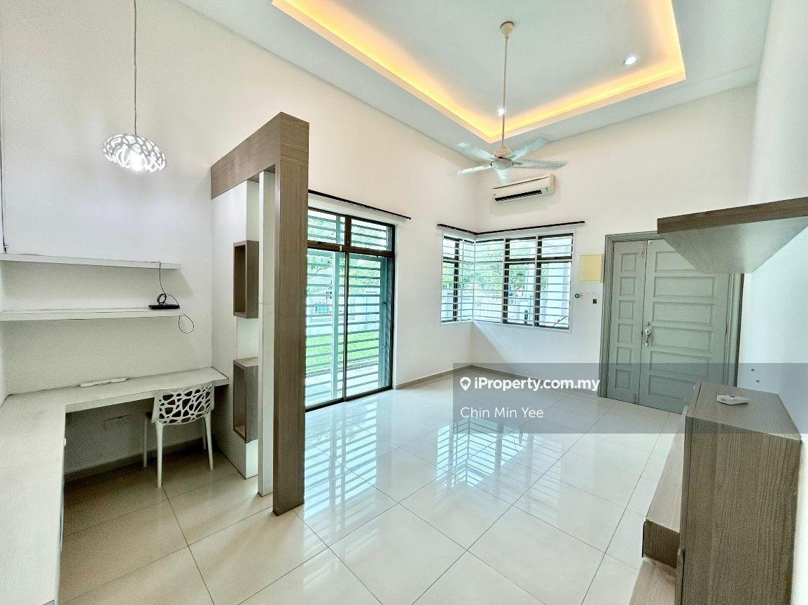 Non bumi Corner 1 Storey Terrace at Tanjung Minyak Perdana for Sale