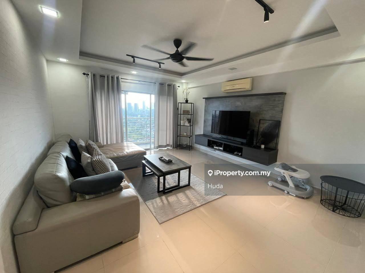 Mid floor corner unit Mas kiara Residences Ttdi