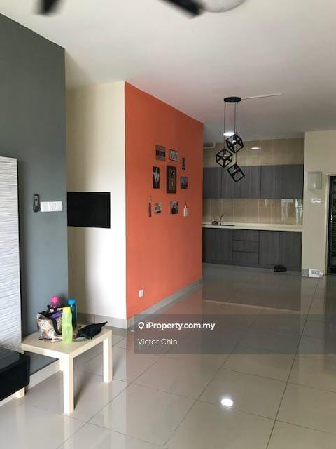 OUG Parklane, Renovated Unit Ready For Move In