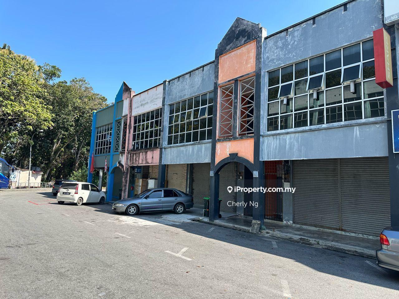Shahab Perdana 2 Storey Shoplot For Sale