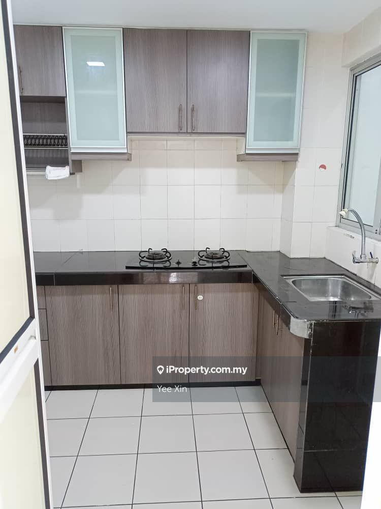 Plaza medan putra limited unit for rent now