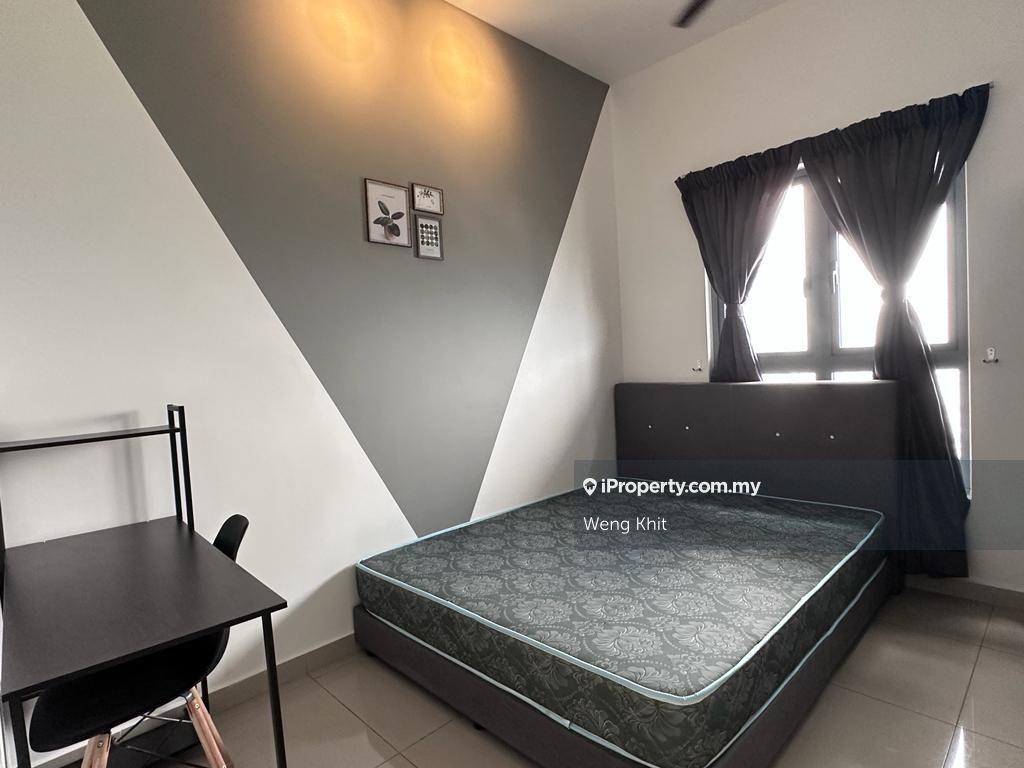 Sky Awani 3 female single room for rent