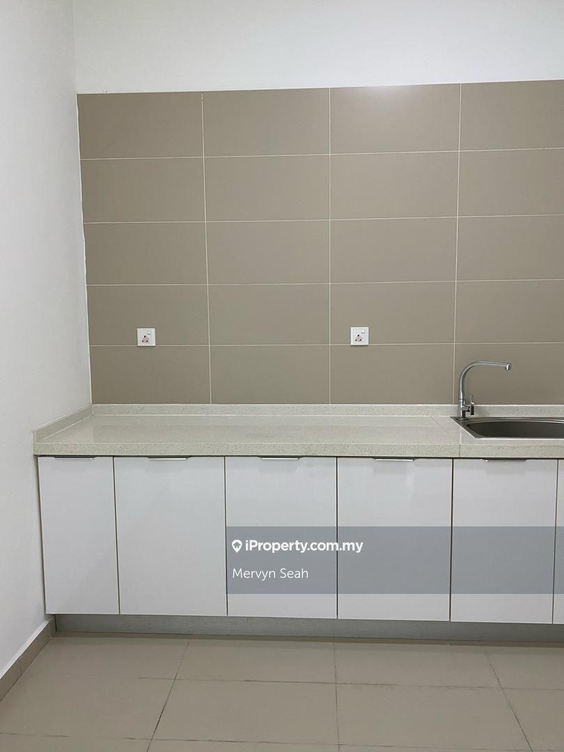 Sandilands Condo 1338 Sqft 2 Car Park Partly Reno Seaview unit