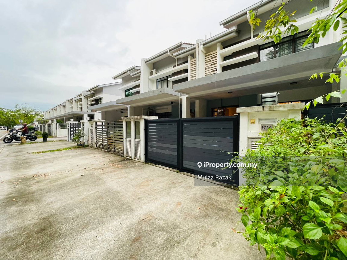 Facing Open Renovated Unit