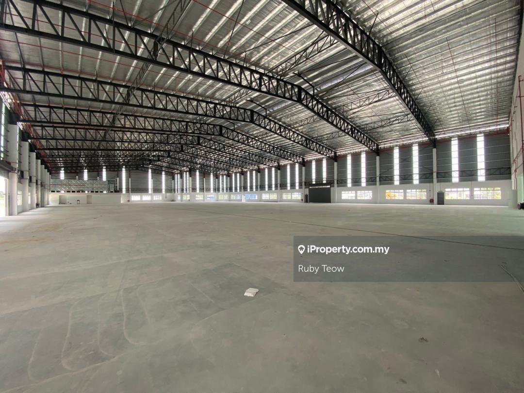 Kawasan Perindustrian Nusa Cemerlang - Detached Factory for Rent