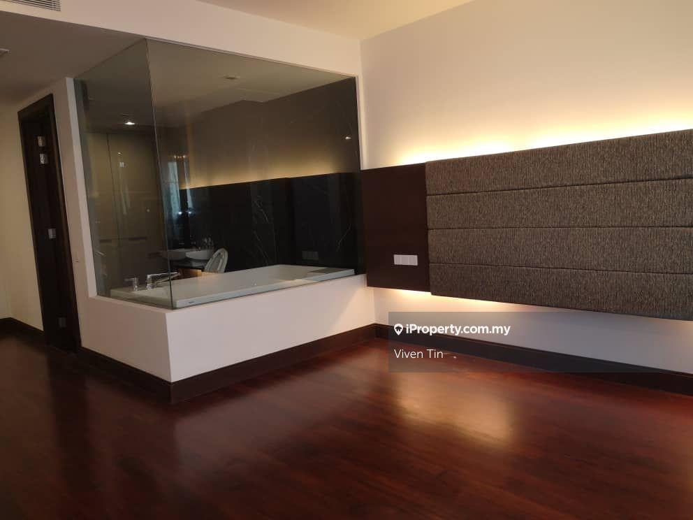 Huge Patio & balcony unit in Ken Bangsar
