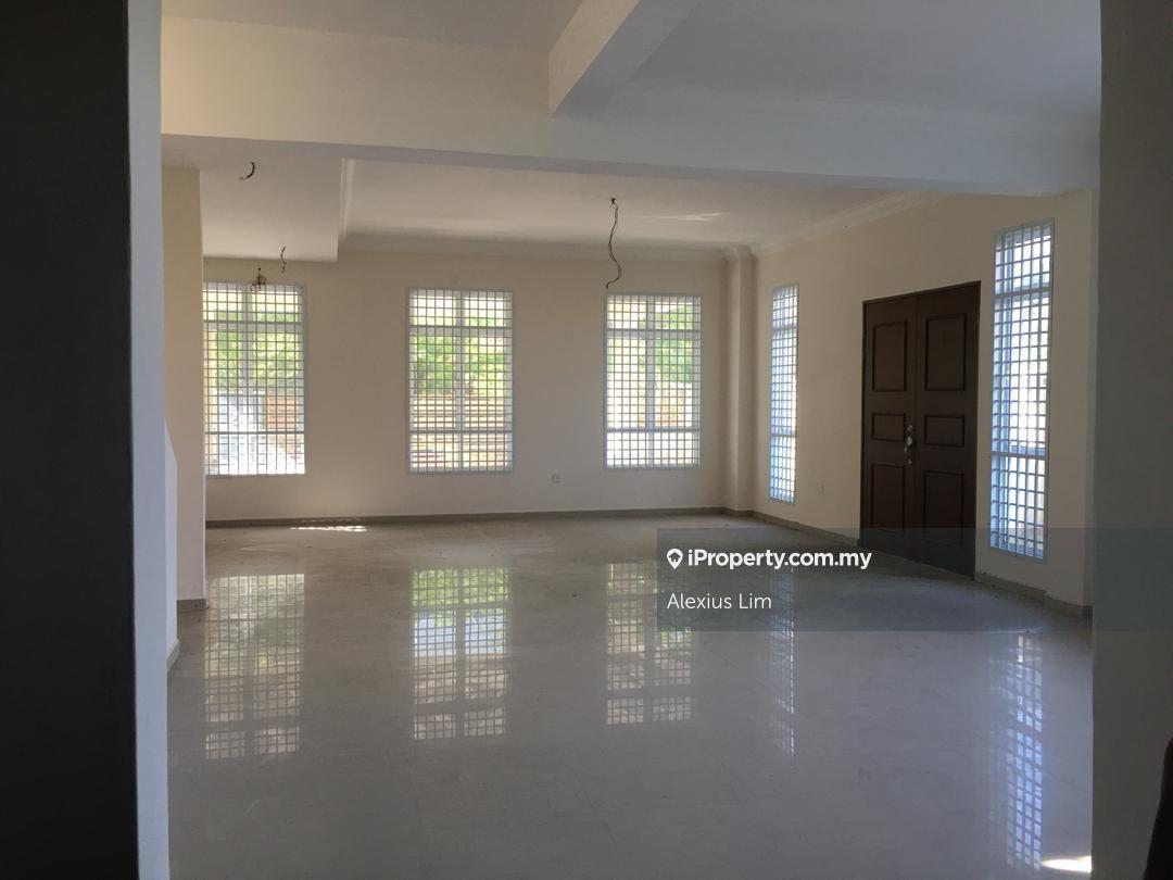 For Sale - Semi Detached Bungalow @ Taman Perling, Johor Bahru