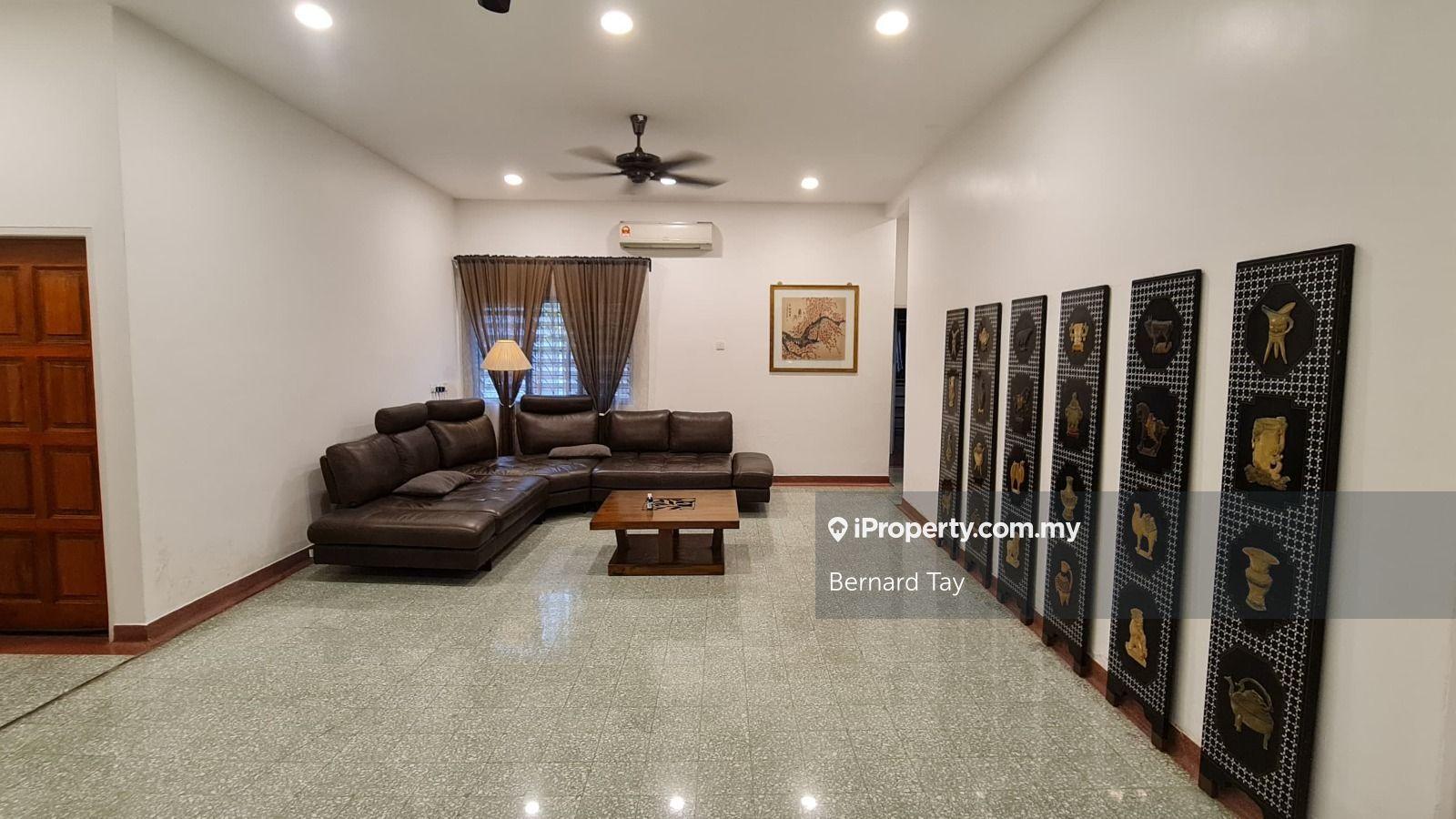 Freehold Renovated Single Storey Bungalow Taman Melawis Klang For Sale