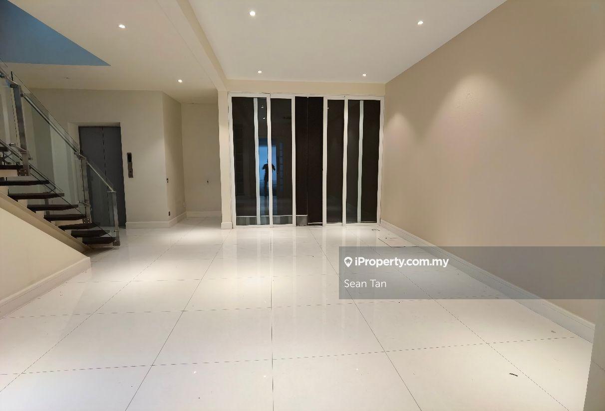 Nicely done up 4 storey villa for sale