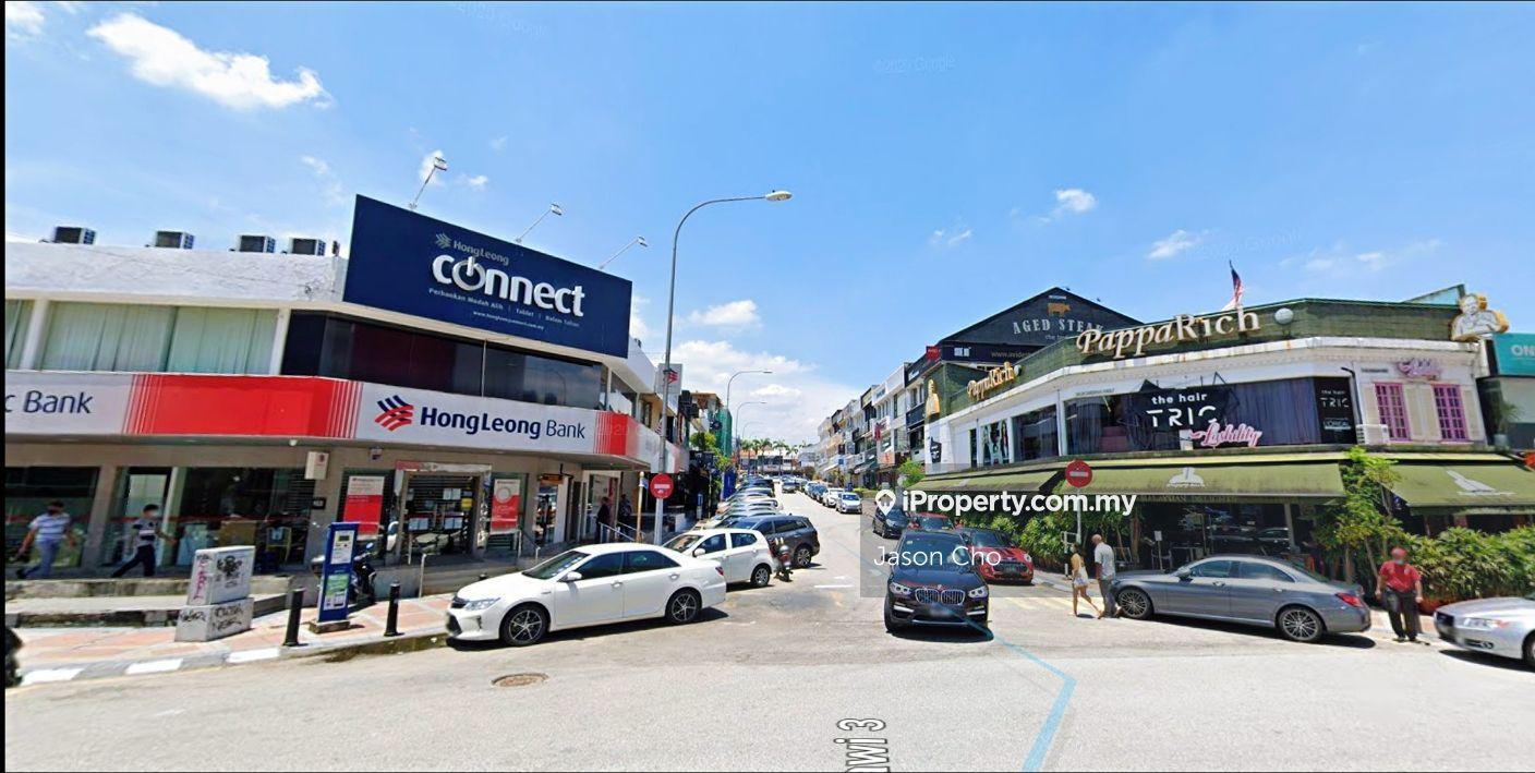 Exclusive Corner Shop at Jalan Telawi for Sale