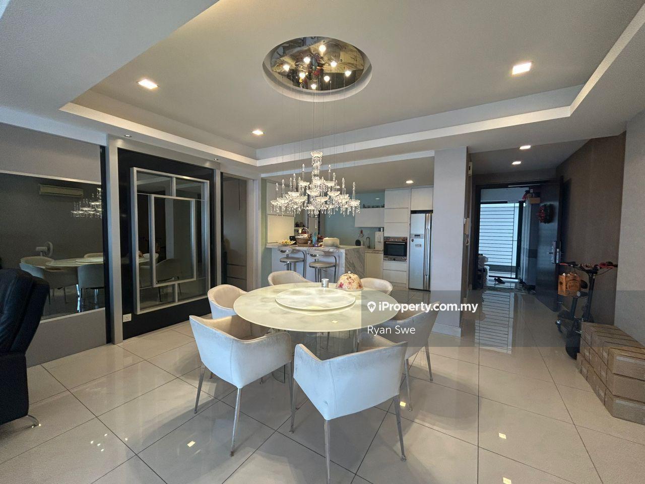 Papillon Desahill Condo Corner lot Luxury Condo Low Density Freehold