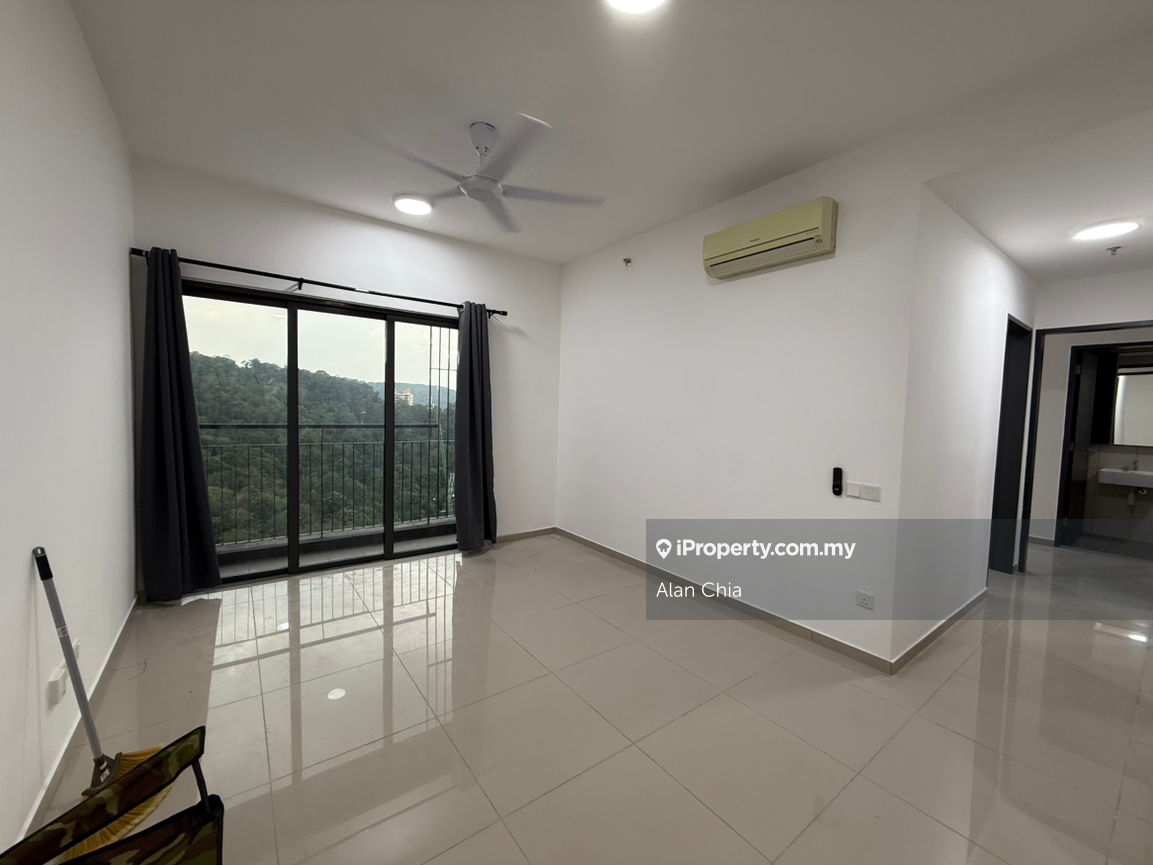 Brand new D quince 3 bedroom actual unit with partly furnish