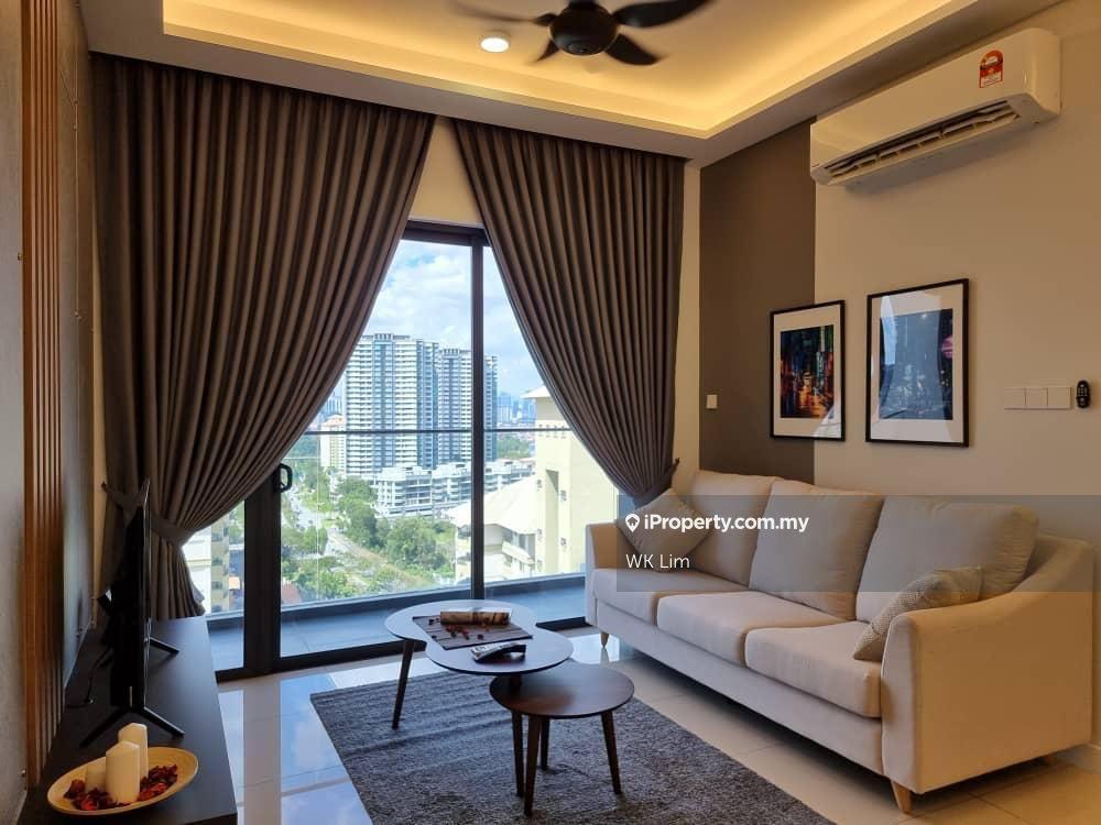 Modern Parkfront Corner Unit, Exceptional Designer Interior @ Skyluxe