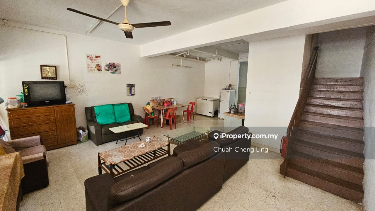 2 sty terrace intermediate , Tmn Bukit Indah , Bkt Mertajam , Penang .