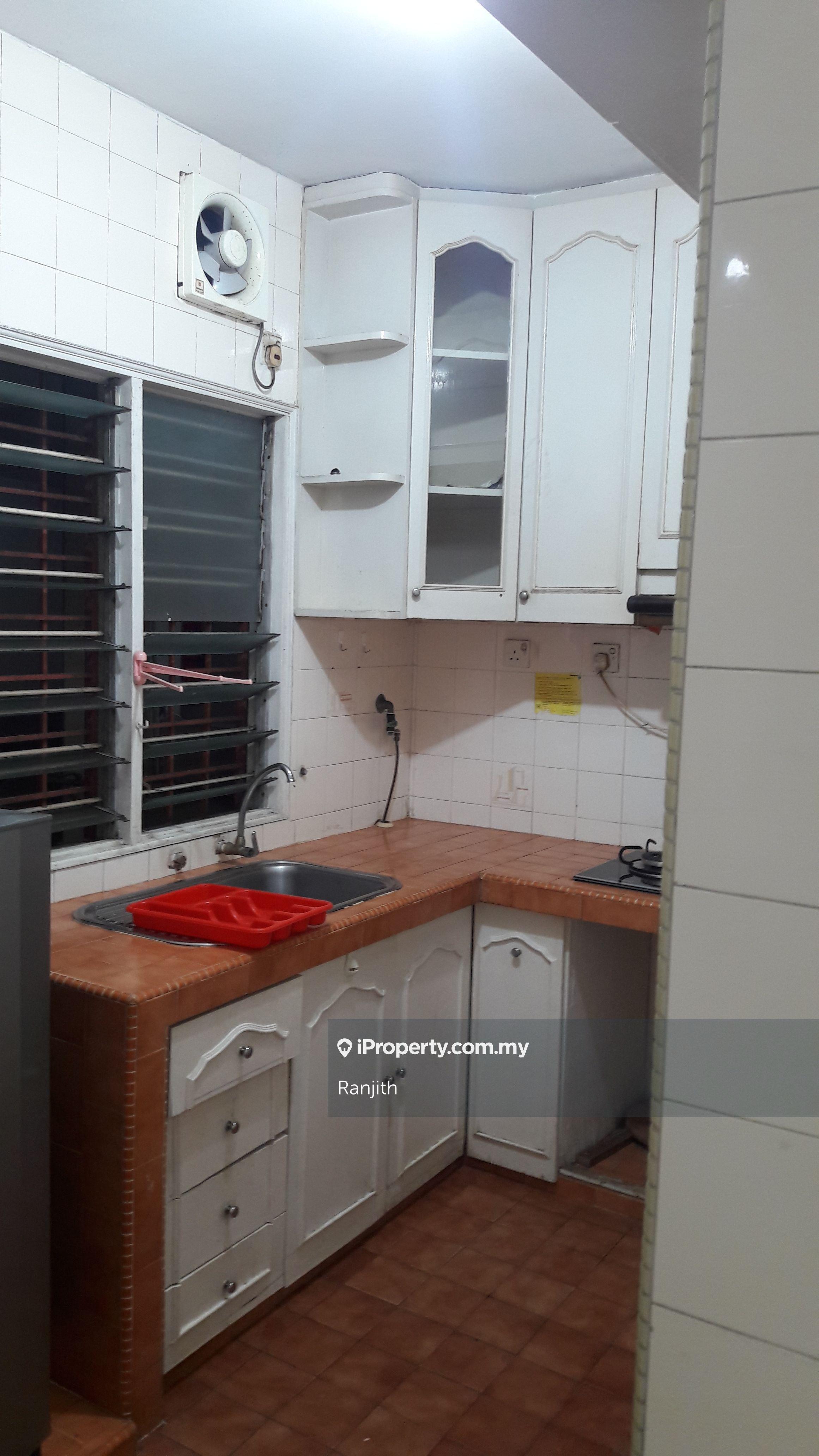 Palm Court Condominium Below Market Price