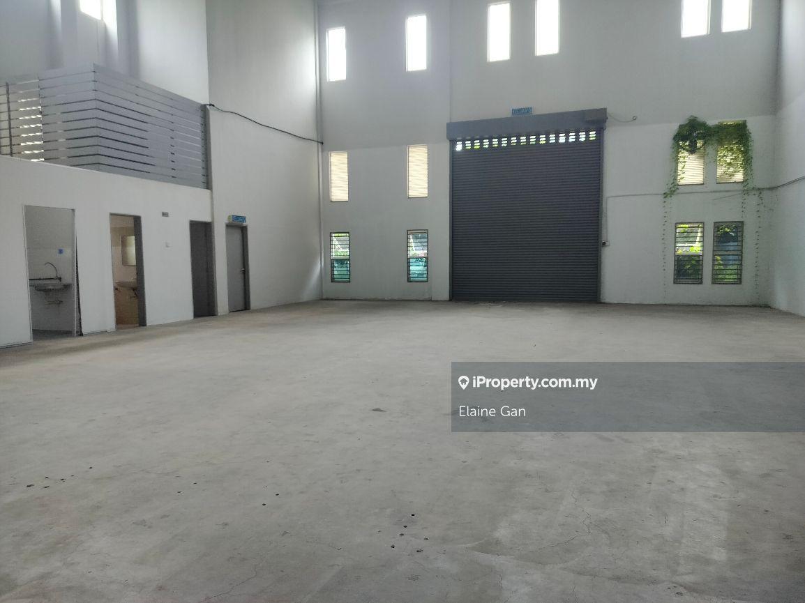 Temasya Glenmarie Two and half  Storeys Semi-D factory for Rent
