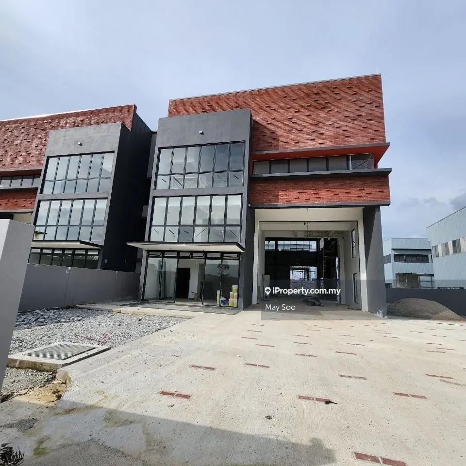Elmina business park 2.5 storeys Semi-D factory rent rm16000