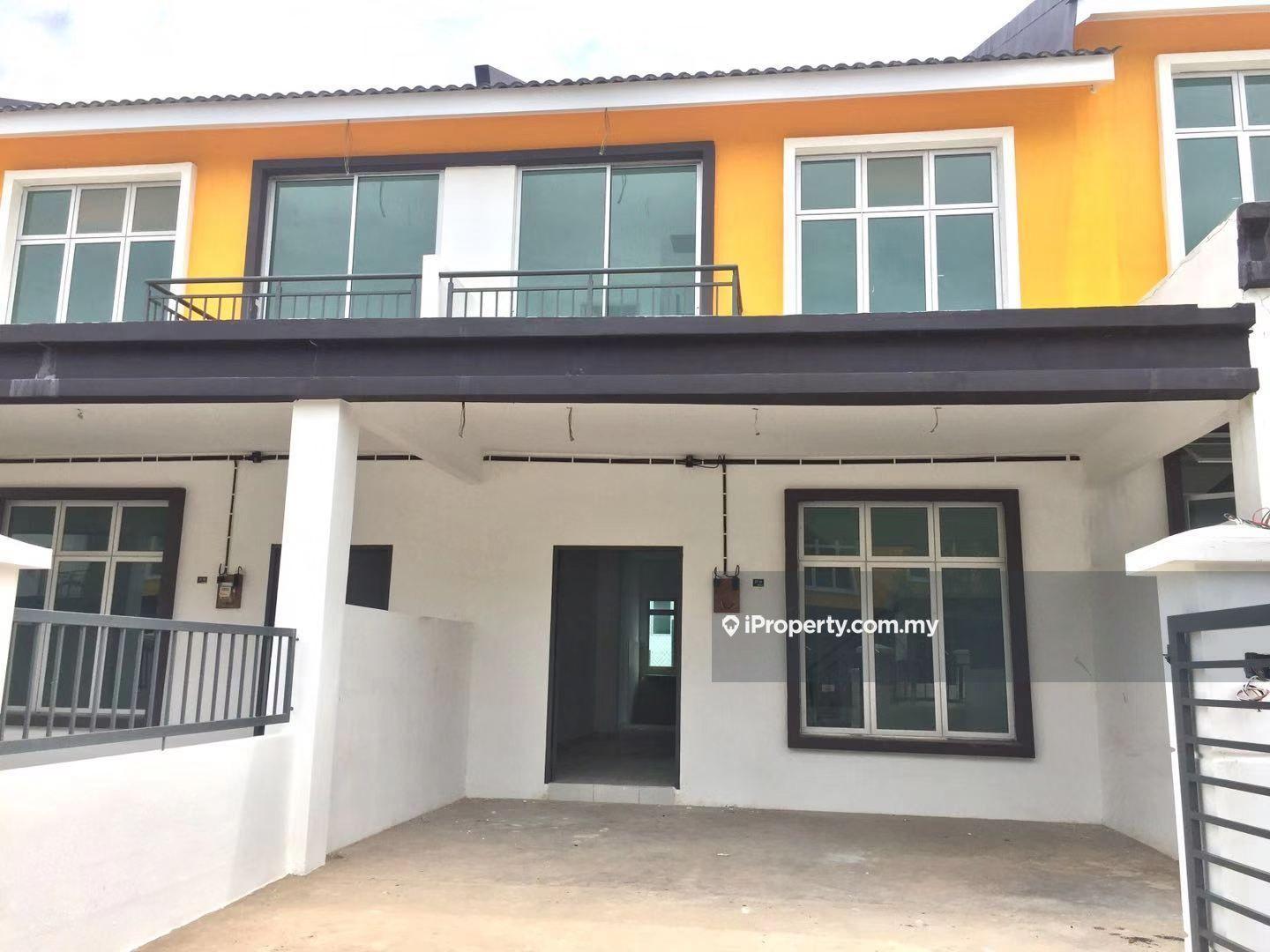 Terrace house for Sale
